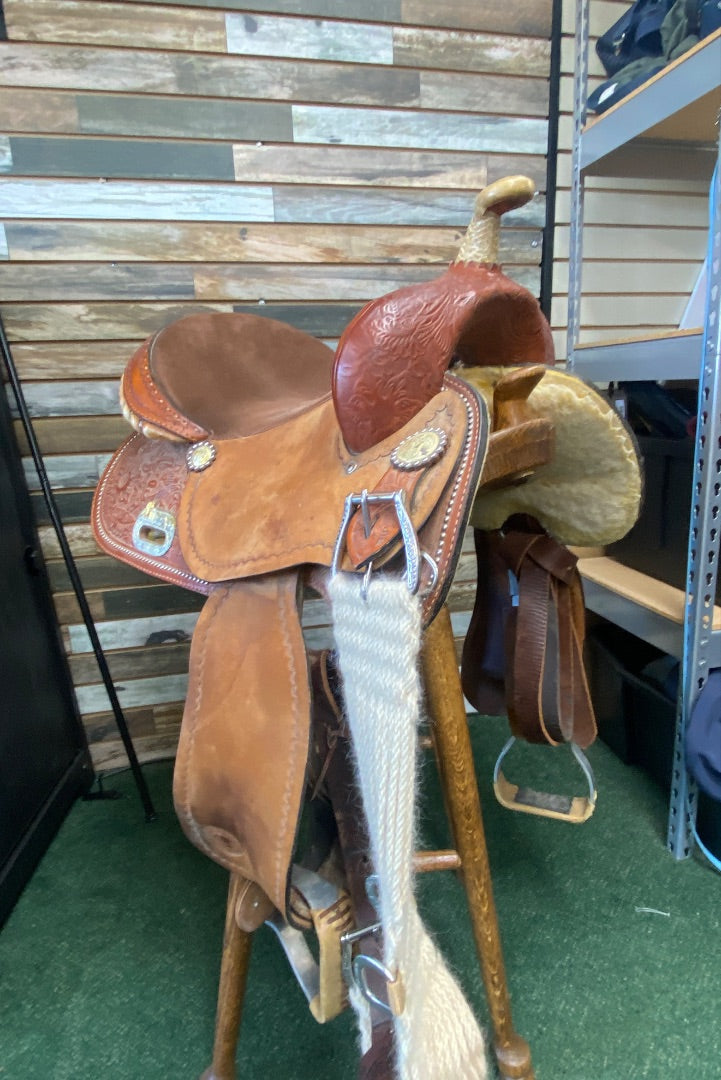 USED Hereford Tex Tan Barrel Saddle 15" Seat 7" Gullet Medium and Light Oil