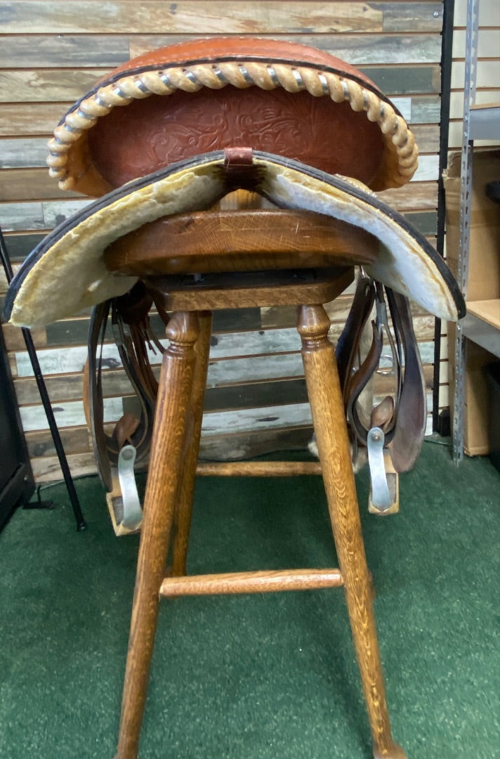 USED Hereford Tex Tan Barrel Saddle 15" Seat 7" Gullet Medium and Light Oil
