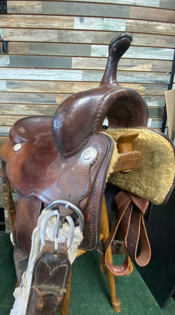 USED Coats Saddlery Cutting Saddle 17.5" Seat 6.5" Gullet Medium Oil