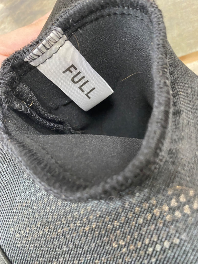 USED Smartpak Deluxe Silent Logo Ear Bonnet Full Black