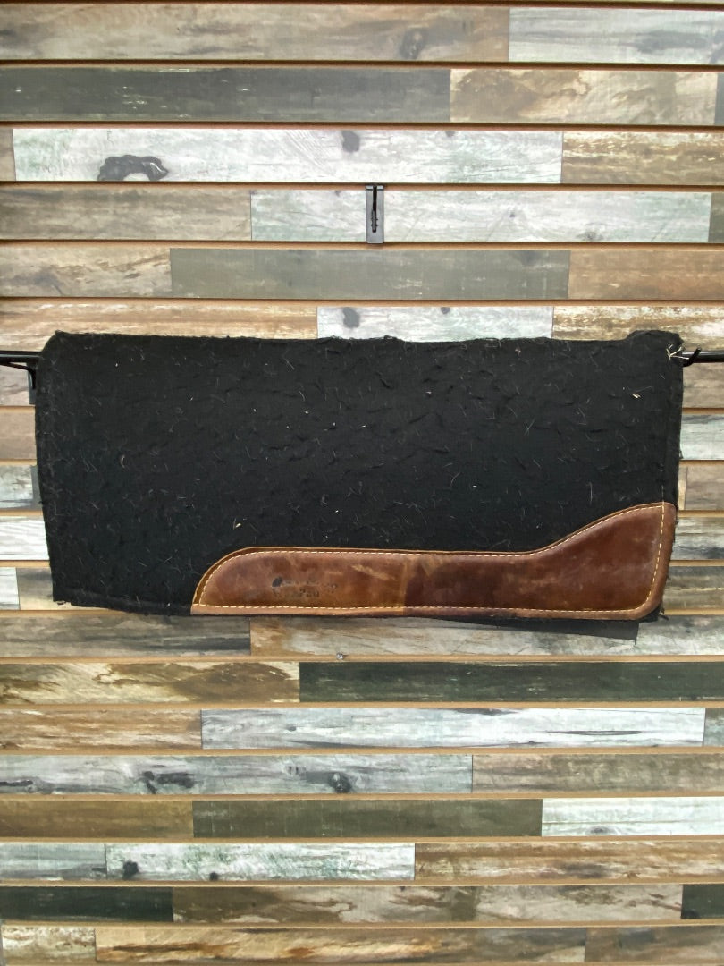 USED Wither Relief Neoprene Pad w Spinal Relief Black