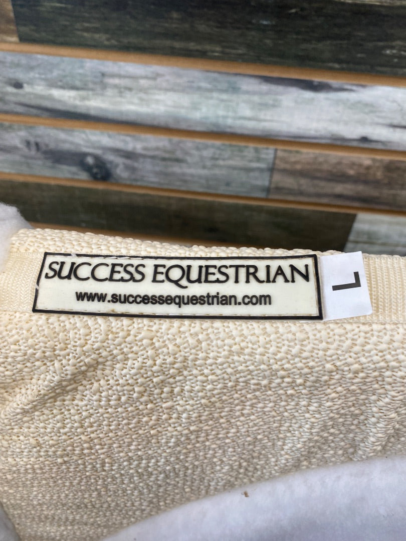 USED Success Equestrian Hunter Show Pad Large White