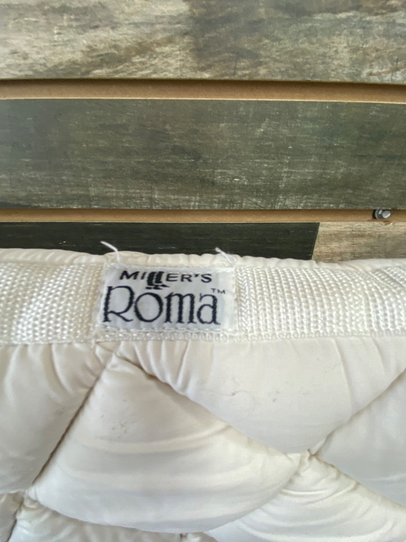 USED Roma All Purpose Pad Off White