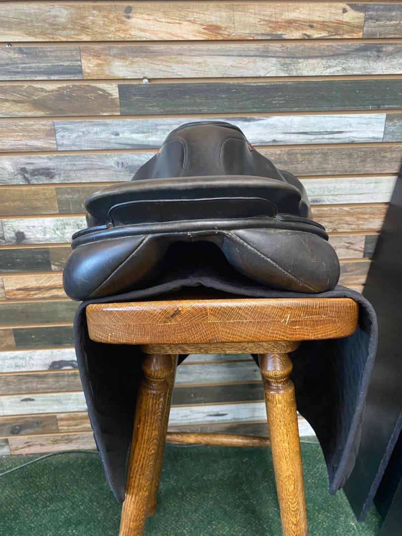 USED Albion Legend English All Purpose Saddle 17.5" Bolack