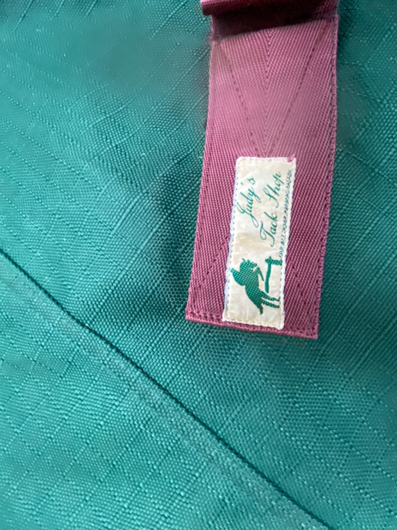 USED Judy's Tack Shop Turnout Blanket 72" Green/Maroon