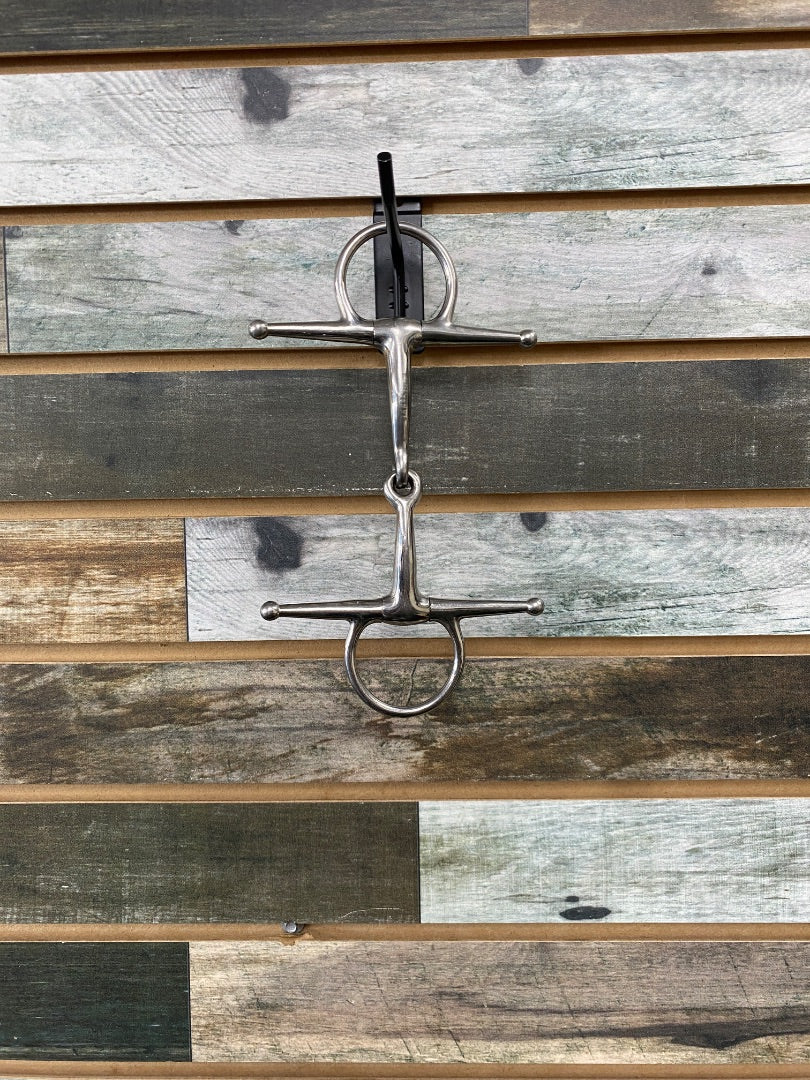 USED No Brand Full Cheek Snaffle Bit 4 3/4”