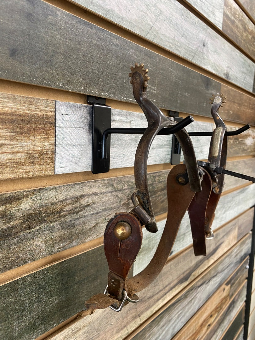 USED Golden Horseshoe Equestrian Ladies Western Spurs and straps Ladies Dark Iron and Medium Oil