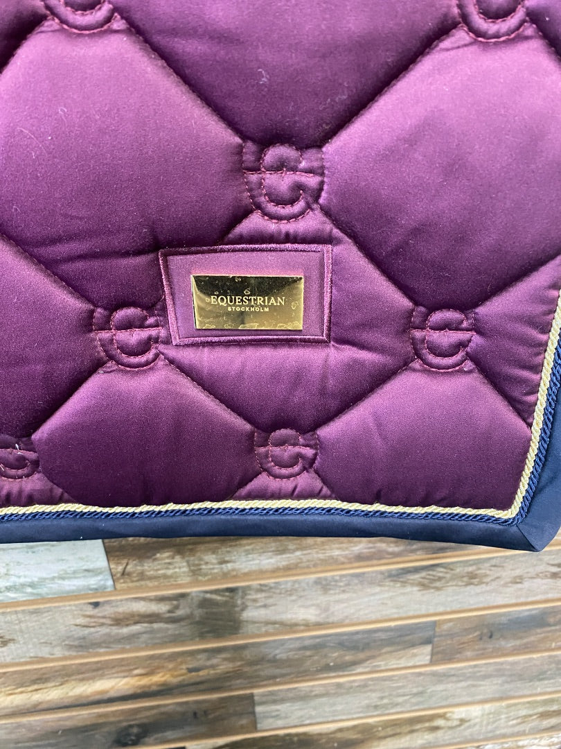 USED Equestrian Stockholm Dressage Saddle Pad Full Plum w/ Navy Piping