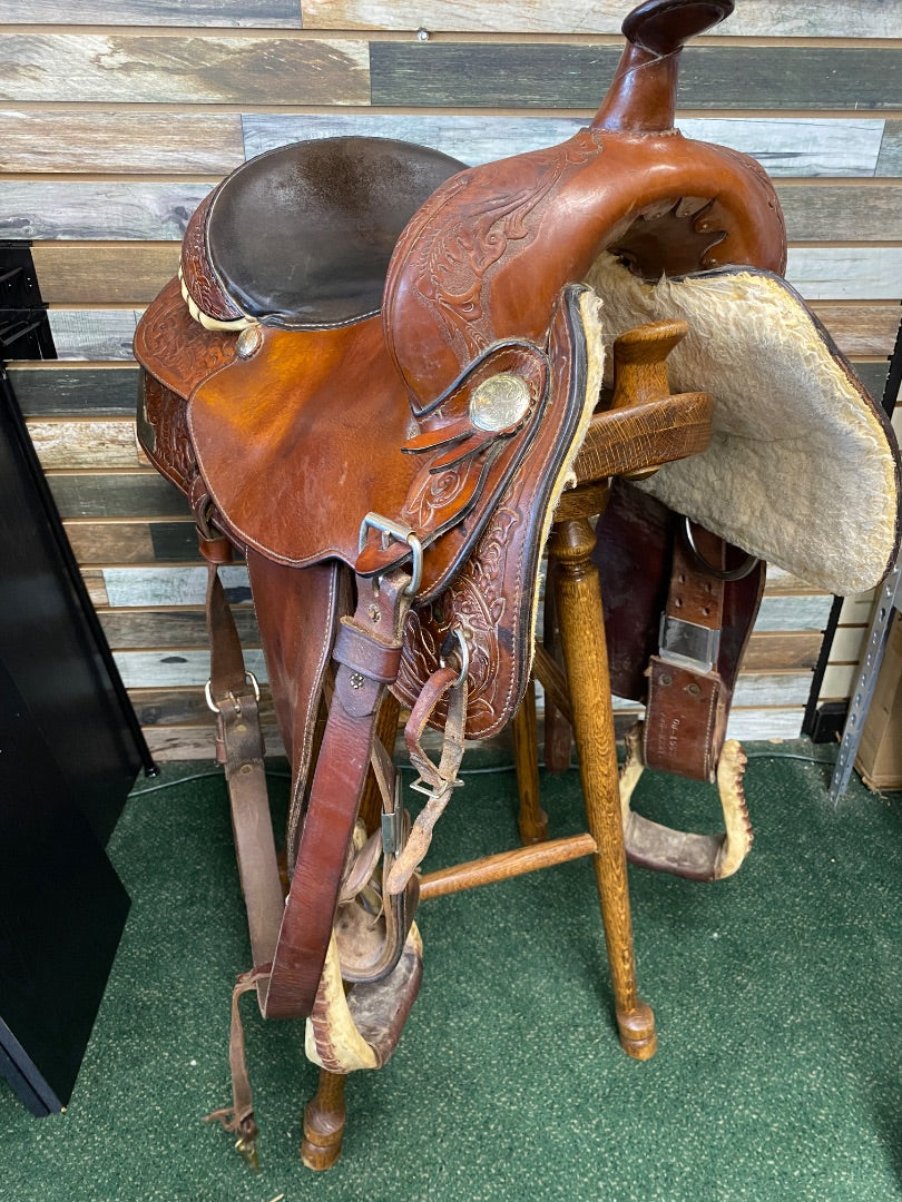 USED Hereford Western Show Saddle 16" Dark Oil