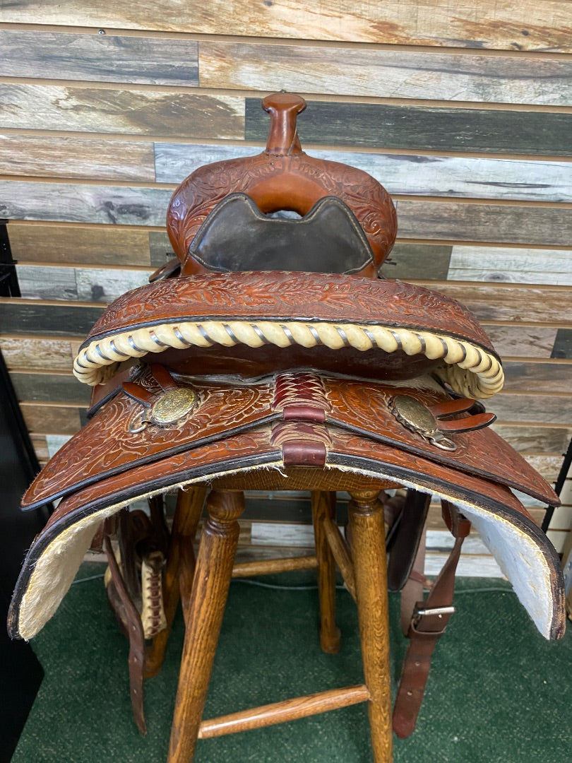USED Hereford Western Show Saddle 16" Dark Oil