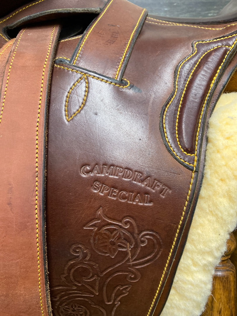 USED The Australian Stockmans Saddlery Australian Saddle 15” Dark Oil