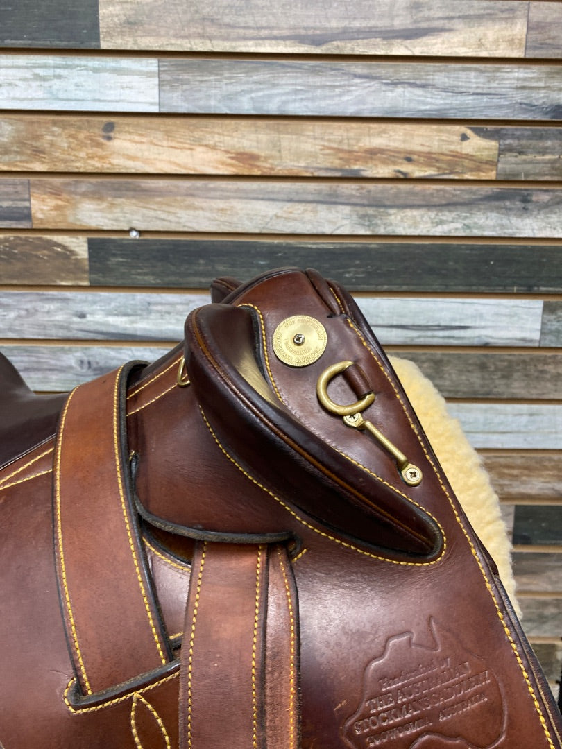 USED The Australian Stockmans Saddlery Australian Saddle 15” Dark Oil