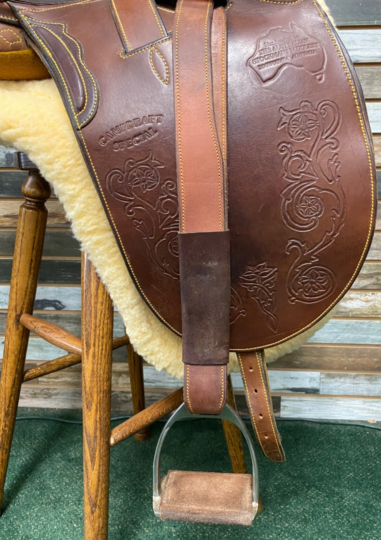 USED The Australian Stockmans Saddlery Australian Saddle 15” Dark Oil