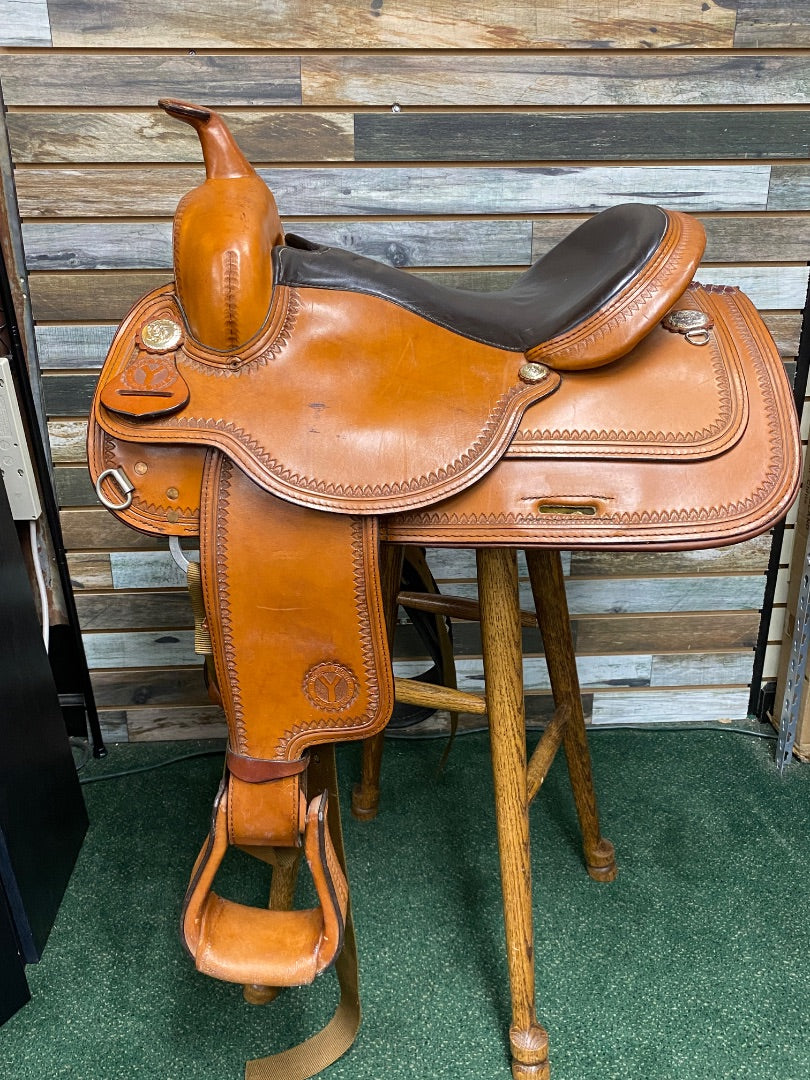 USED Circle Y Flex Lite Park and Trail Saddle 15" | Light Oil