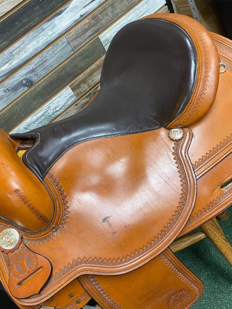 USED Circle Y Flex Lite Park and Trail Saddle 15" | Light Oil