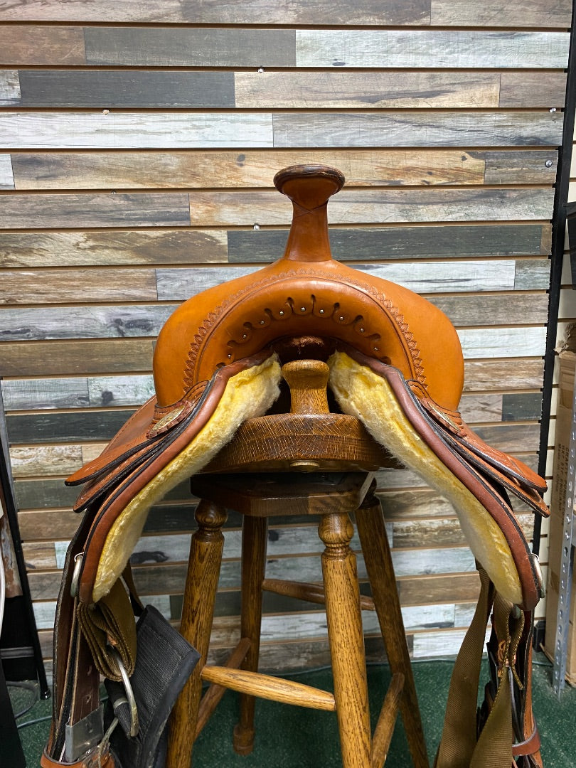 USED Circle Y Flex Lite Park and Trail Saddle 15" | Light Oil