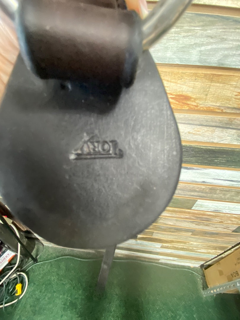 USED Tory Leather Hunter Style Breastplate Full Brown