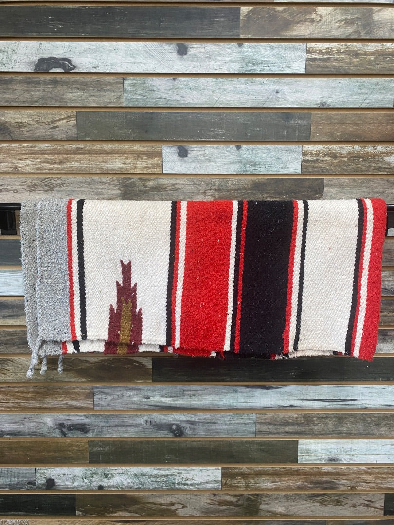 USED Golden Horseshoe Equestrian Western Saddle Blanket 28” x 28” Red/Tan/Black
