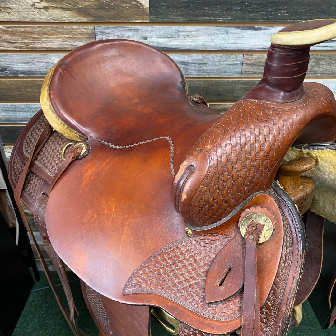 USED Hereford Roping Saddle 15 1/2" Medium Oil