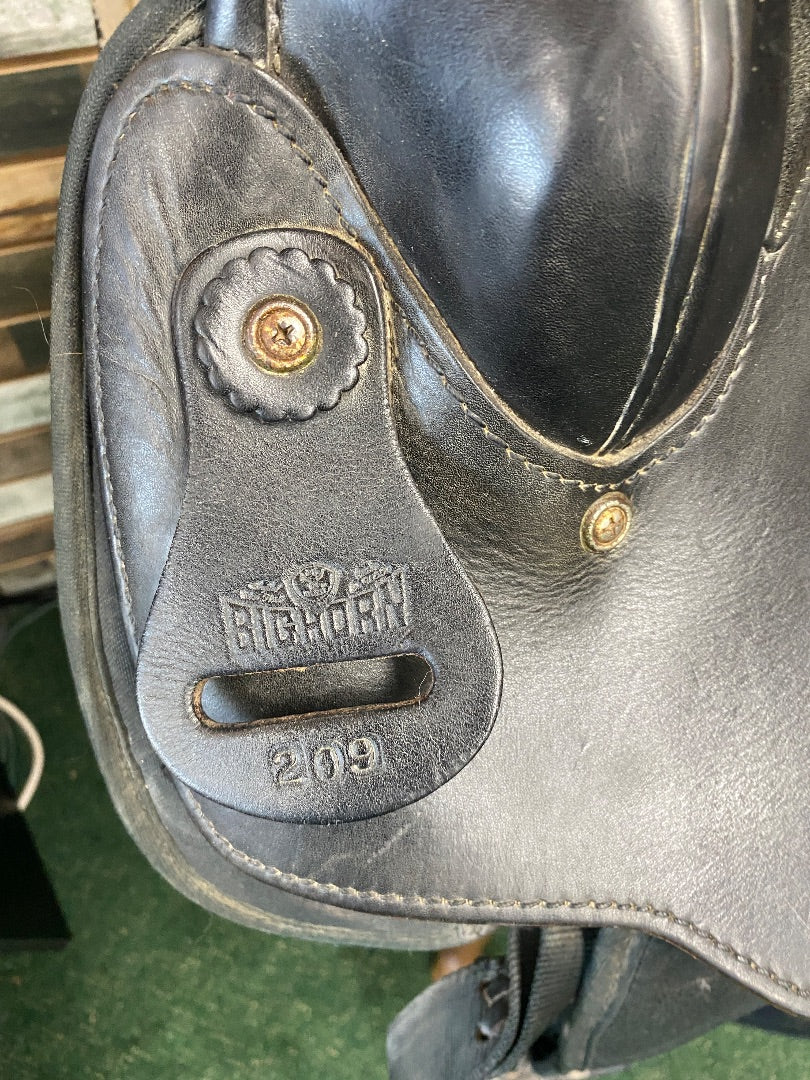 USED Big Horn Synthetic Western Saddle | Seat: 16" Gullet: 7.5"