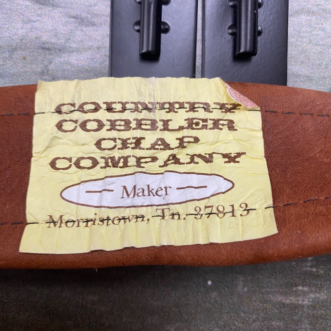 USED Country Cobbler Chap Co. Fringe Chaps 44" Med Oil