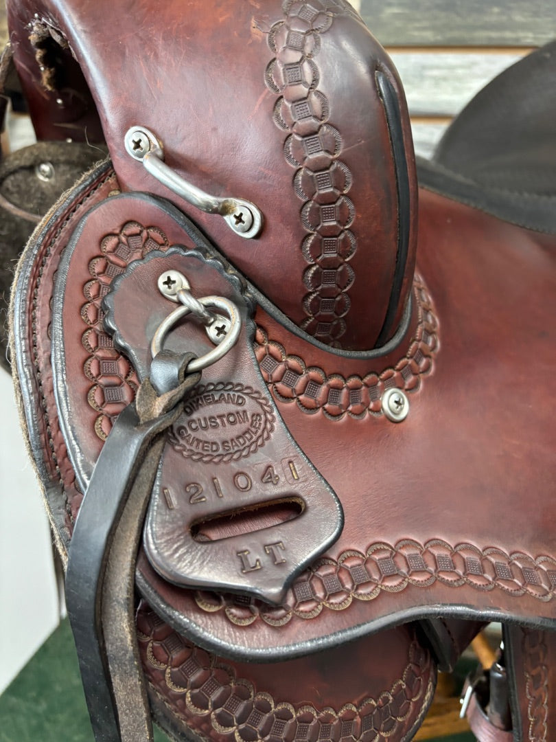 USED Dixieland Custom Endurance Gaited Saddle 17" Dark Oil