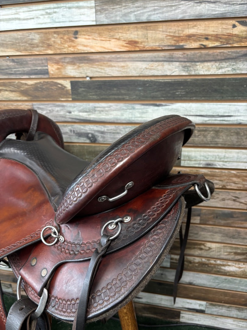 USED Dixieland Custom Endurance Gaited Saddle 17" Dark Oil