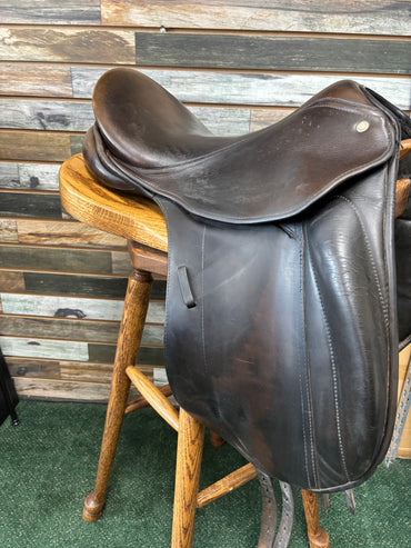 USED Max Benz Grand Prix Spezial English Dressage Saddle 17" Black
