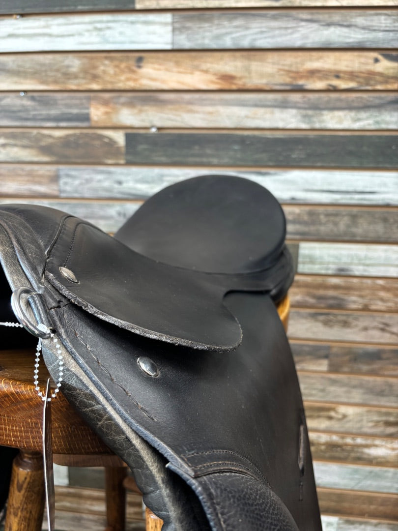 USED Ascot International Dressage Saddle 20" Black