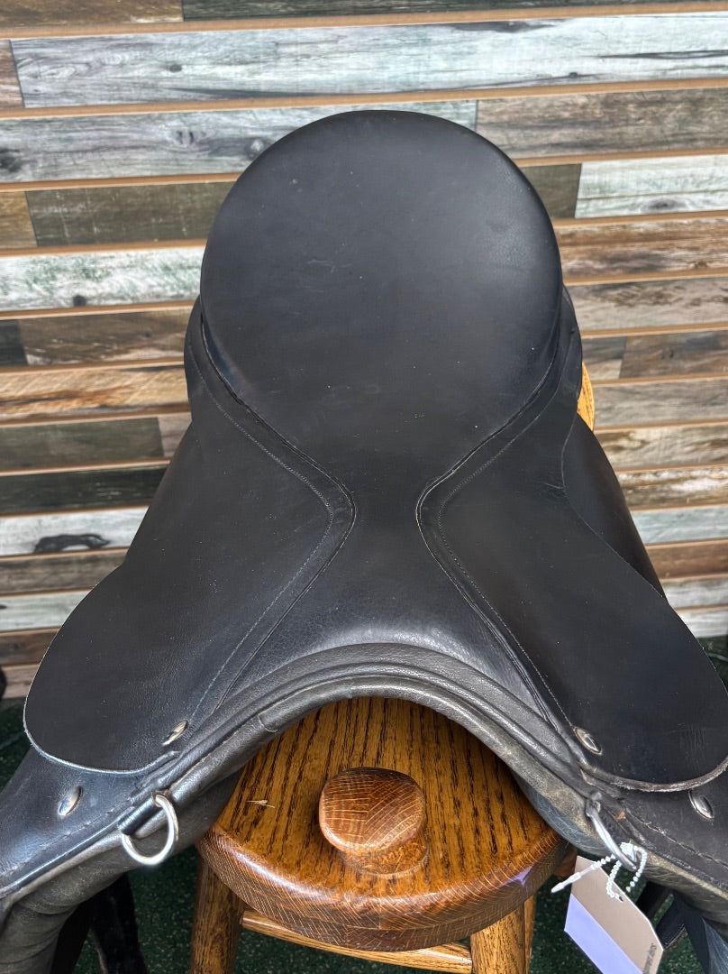 USED Ascot International Dressage Saddle 20" Black
