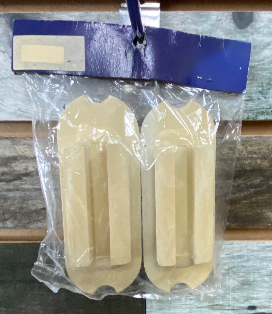 USED Stirrup Pads 4 3/4 White