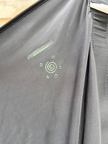 USED Paint Rock Designs Lycra Shoulder Gaurd Large Black