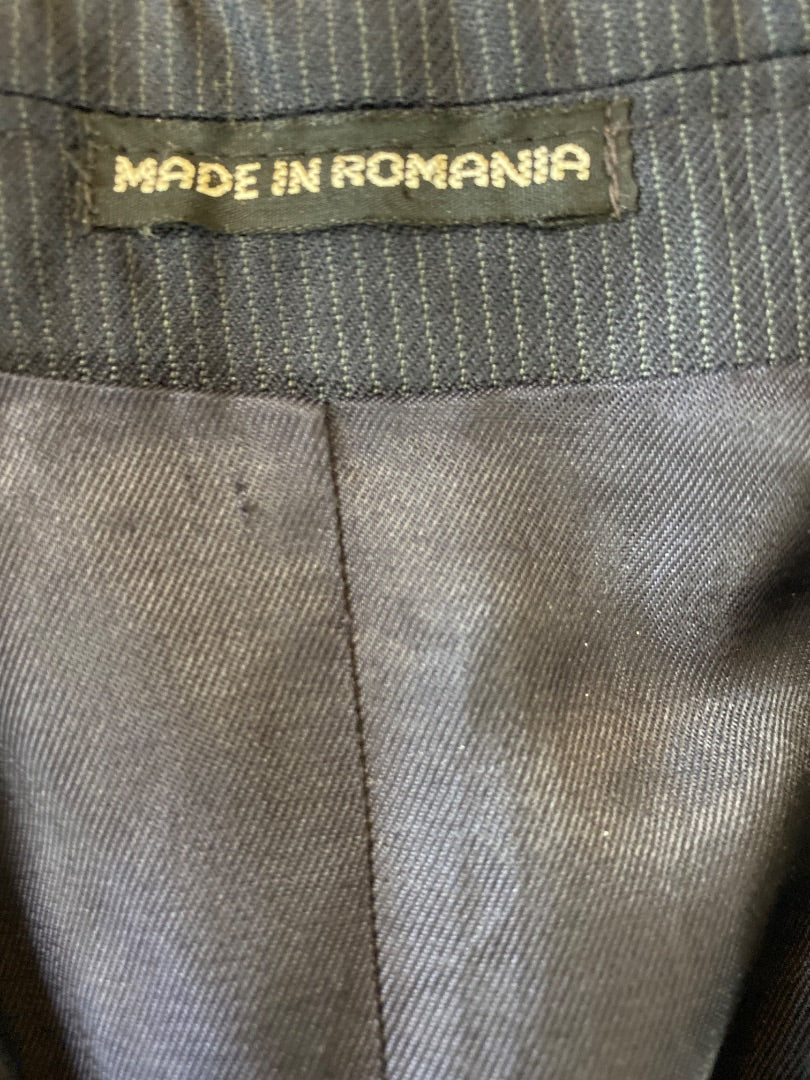 USED Millers Triumph Youth English Show Coat 10 Navy Pin Stripe