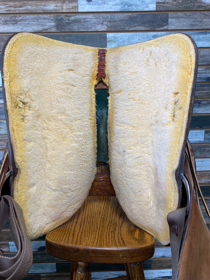 USED Circle Y Barrel Saddle 14" Seat 6.5" Gullet ultra light oil