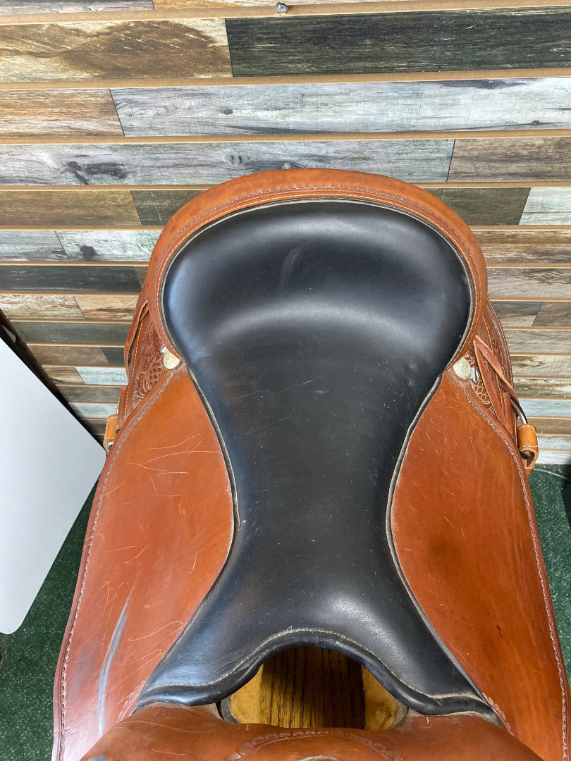 USED Circle Y Trail Flex 2 Saddle 17"