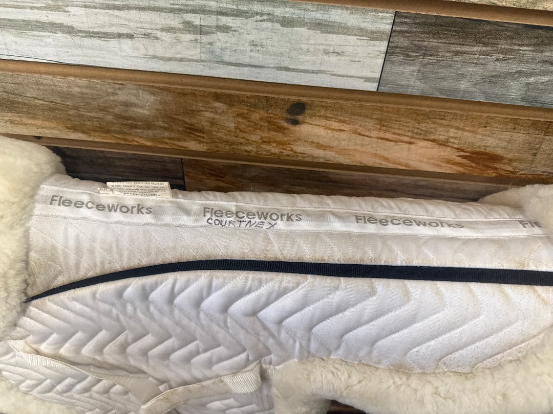 USED Fleeceworks Hunter Show Pad