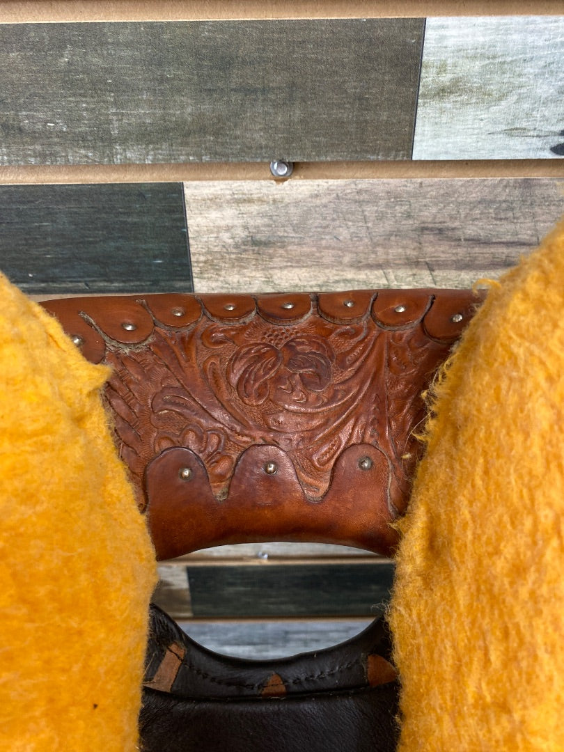 USED Circle Y Trail Flex 2 Saddle 17"