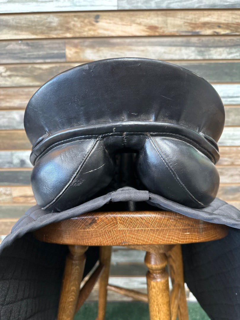 USED G. Passier & Sohn Hannover Dressage Saddle 18" Black