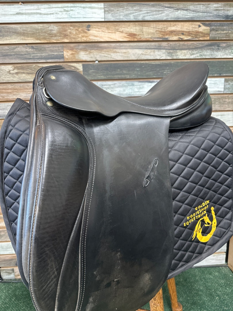 USED G. Passier & Sohn Hannover Dressage Saddle 18" Black