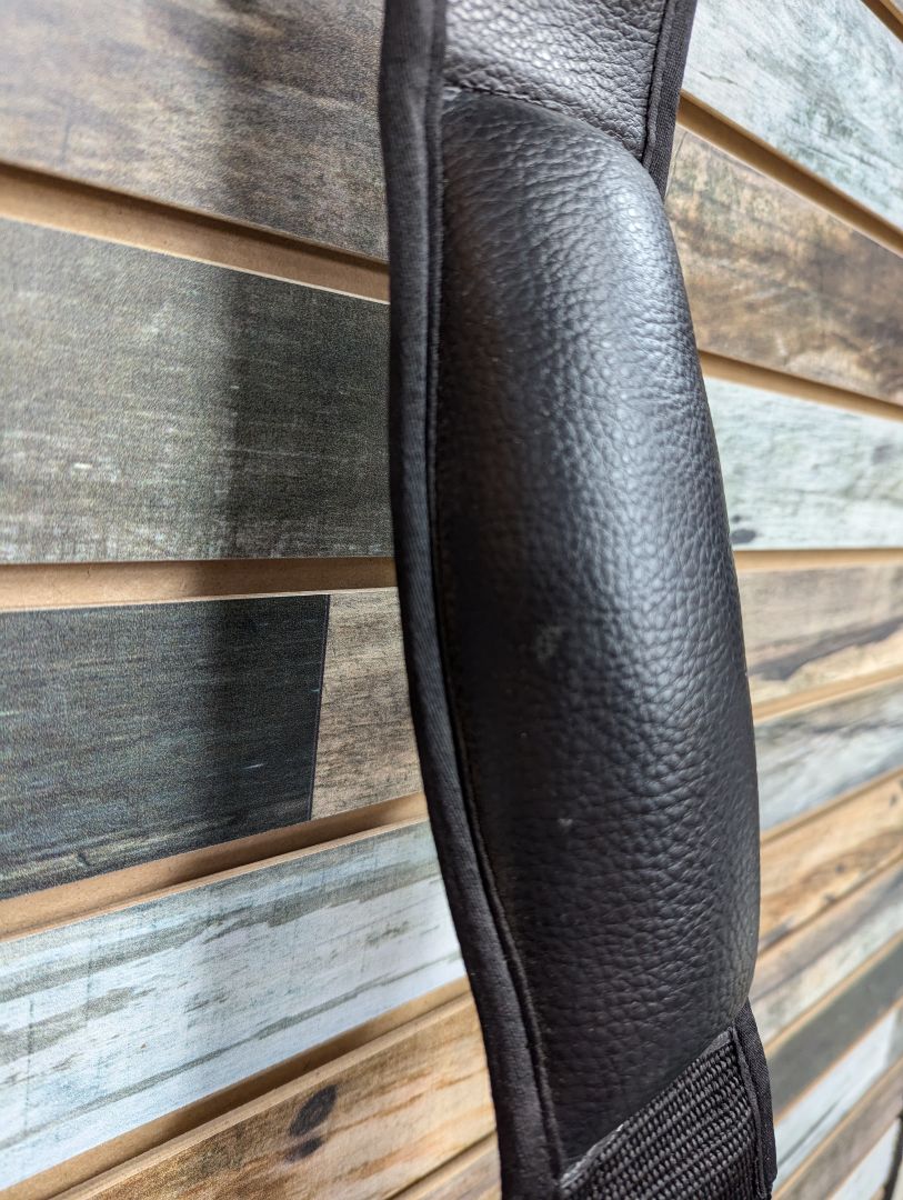 USED  Padded Surcingle Full Black