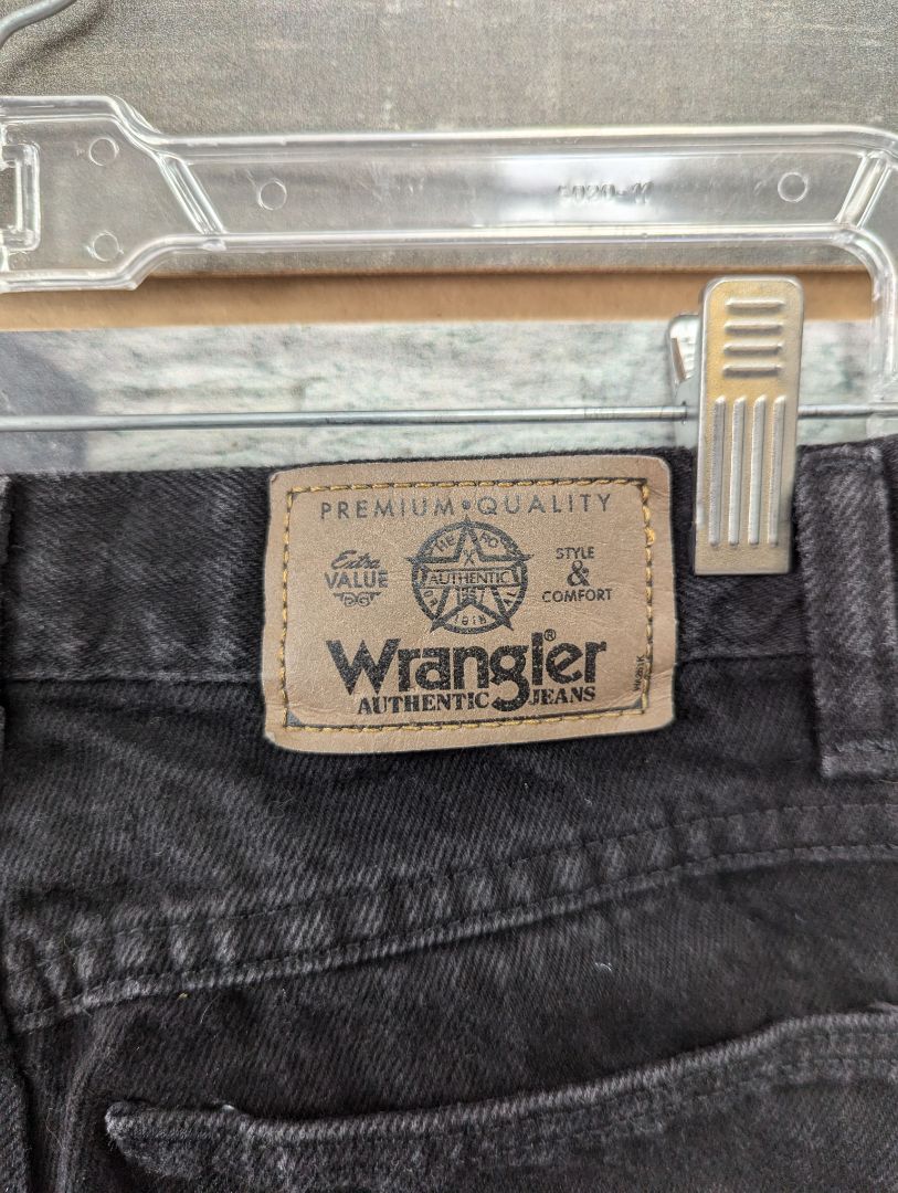 USED Wrangler Ladies Western Jeans 14R Black