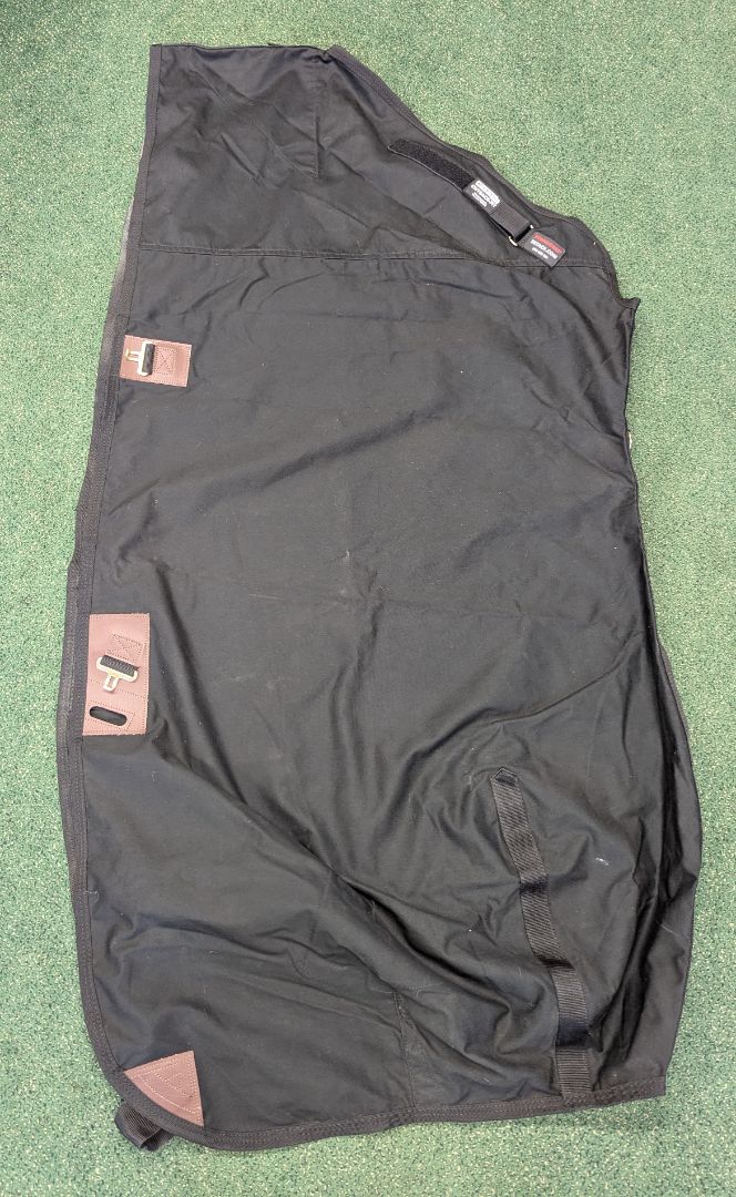 USED Schneiders Turnout Sheet 70” Black