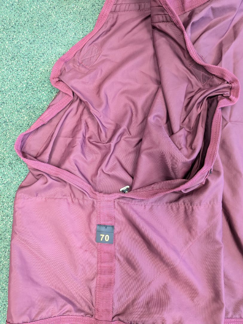 USED Schneiders Turnout Sheet 70” Burgundy