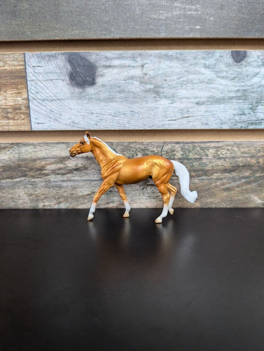 USED Breyer Palomino Stablemates 6051 Stablemates Palomino