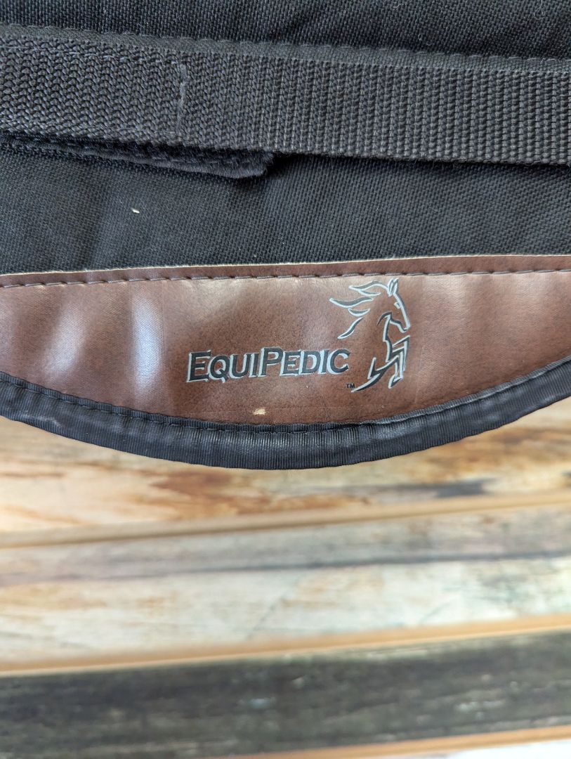 USED EquiPedic Endurance Trail Saddle Pad 26” x 32” Black