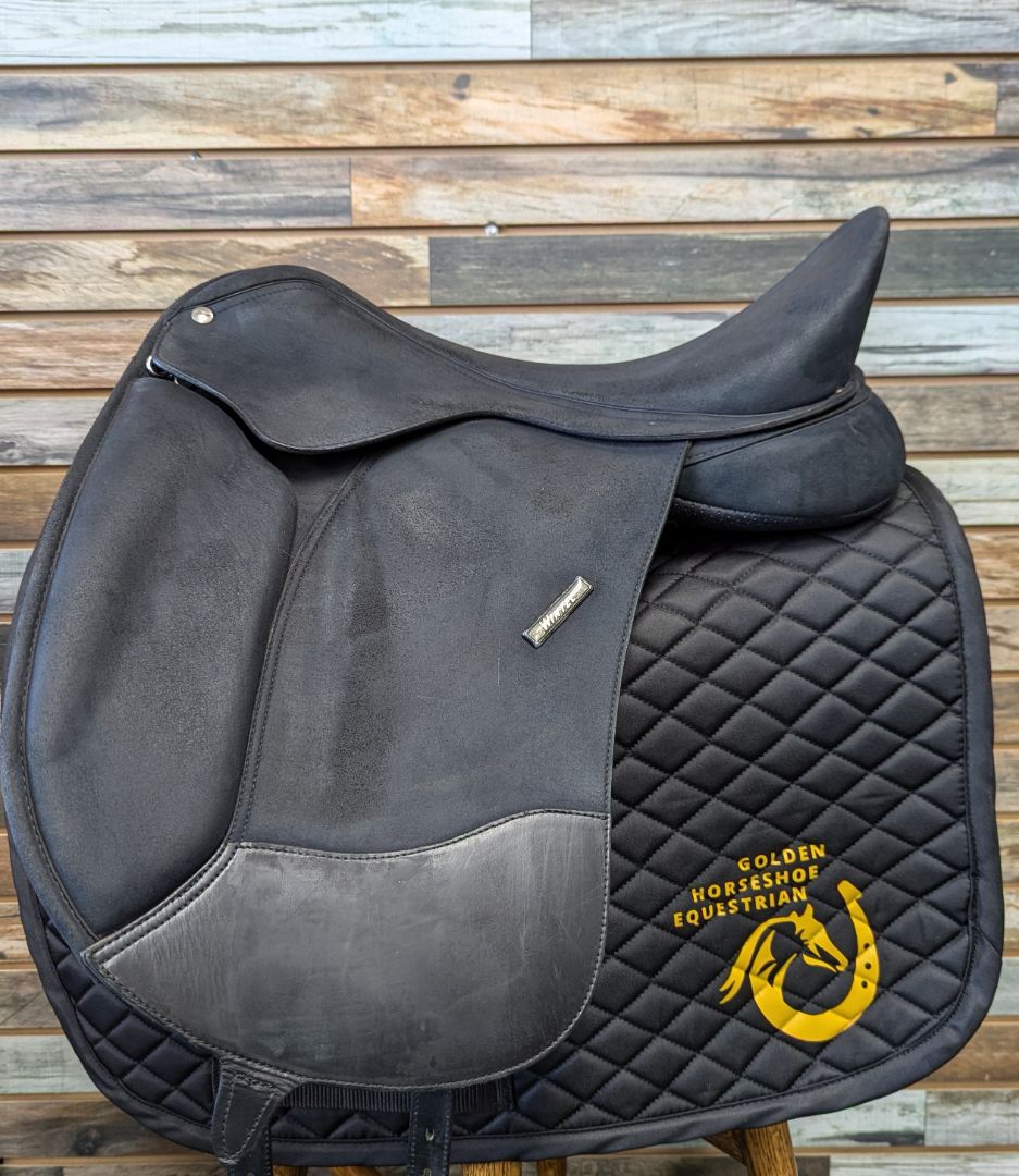 USED Wintec Pro Dressage Saddle 18" Black