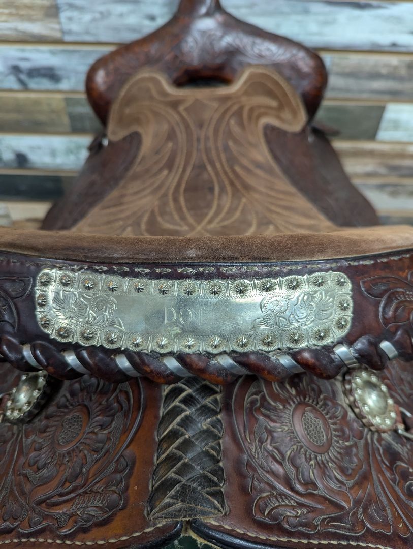 USED Hereford Western Pleasure Saddle 15” Dark Oil