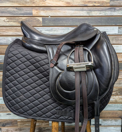 USED Antares France Monoflap Dressage Saddle 17” Black