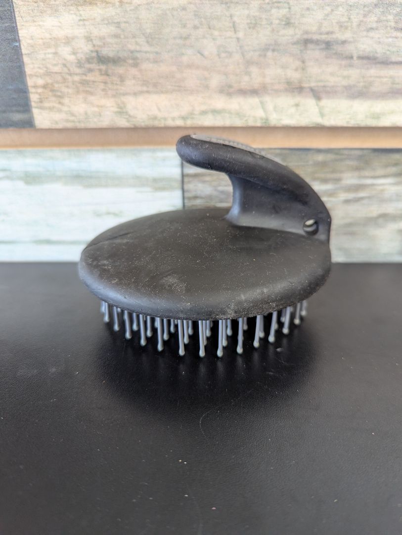 USED Tough1 Great Grip Hair Brush  Black