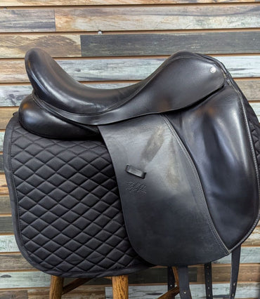 USED Custom Saddlery Dressage Saddle 17.5 Black